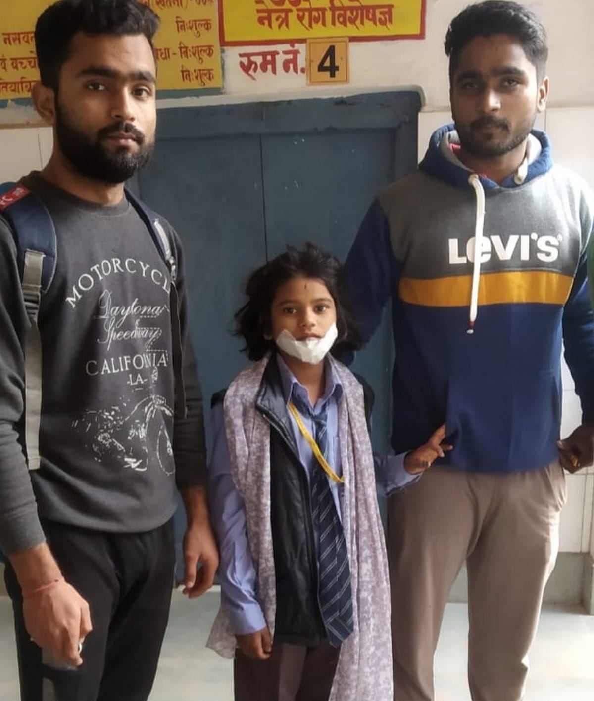 many child student injured in school bus trcuk collision in bhadohi