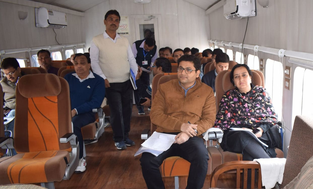 DRM Inspects hardoi station