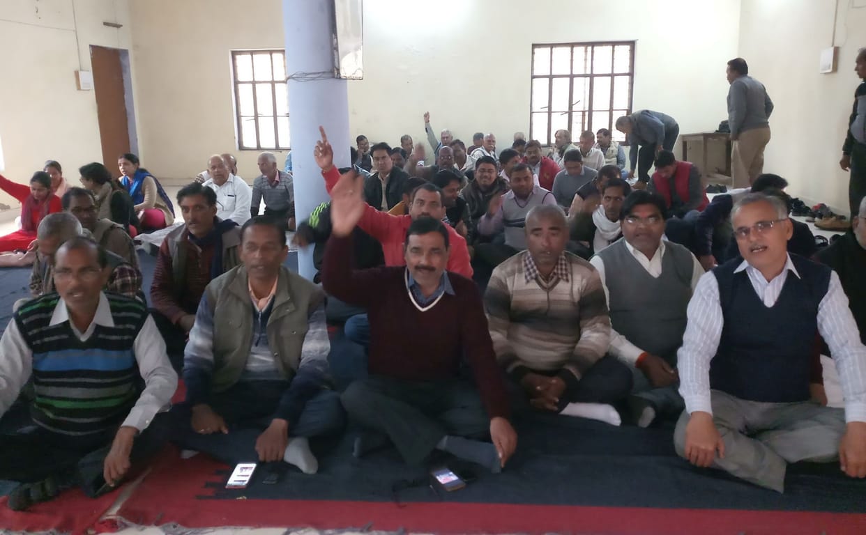 Revenue work stalled due to strike of 548 accountants, five lakh tenant farmers upset