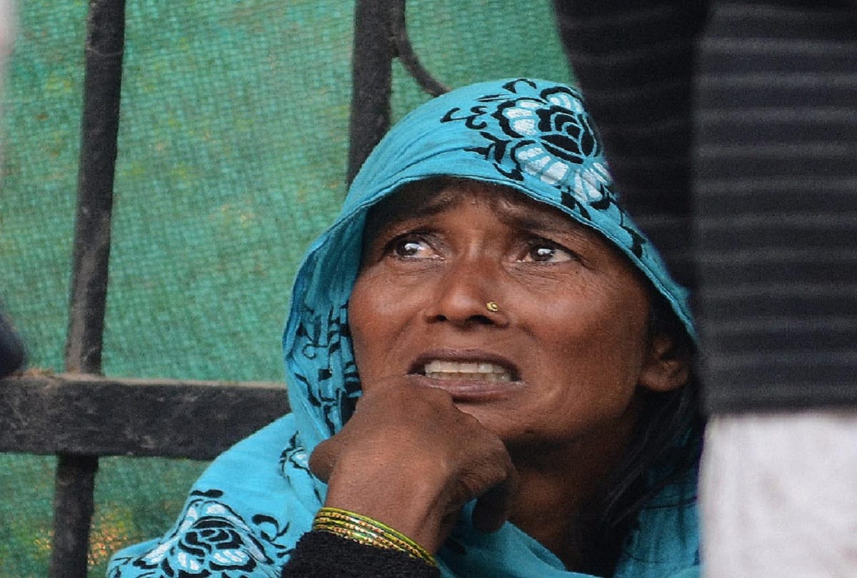anaj mandi fire Refusal to give autopsy without Aadhaar card