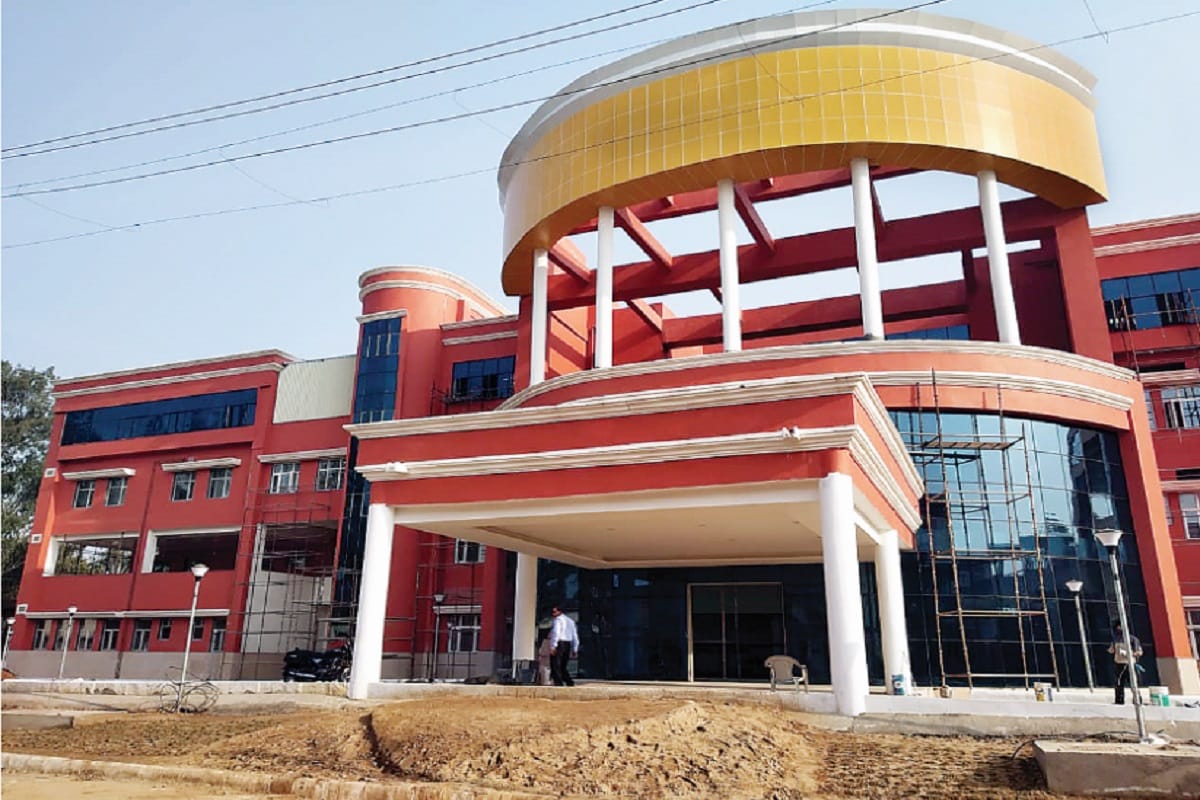 Amar Ujala Foundation Day, Meerut has changed a lot in the medical field in 33 years