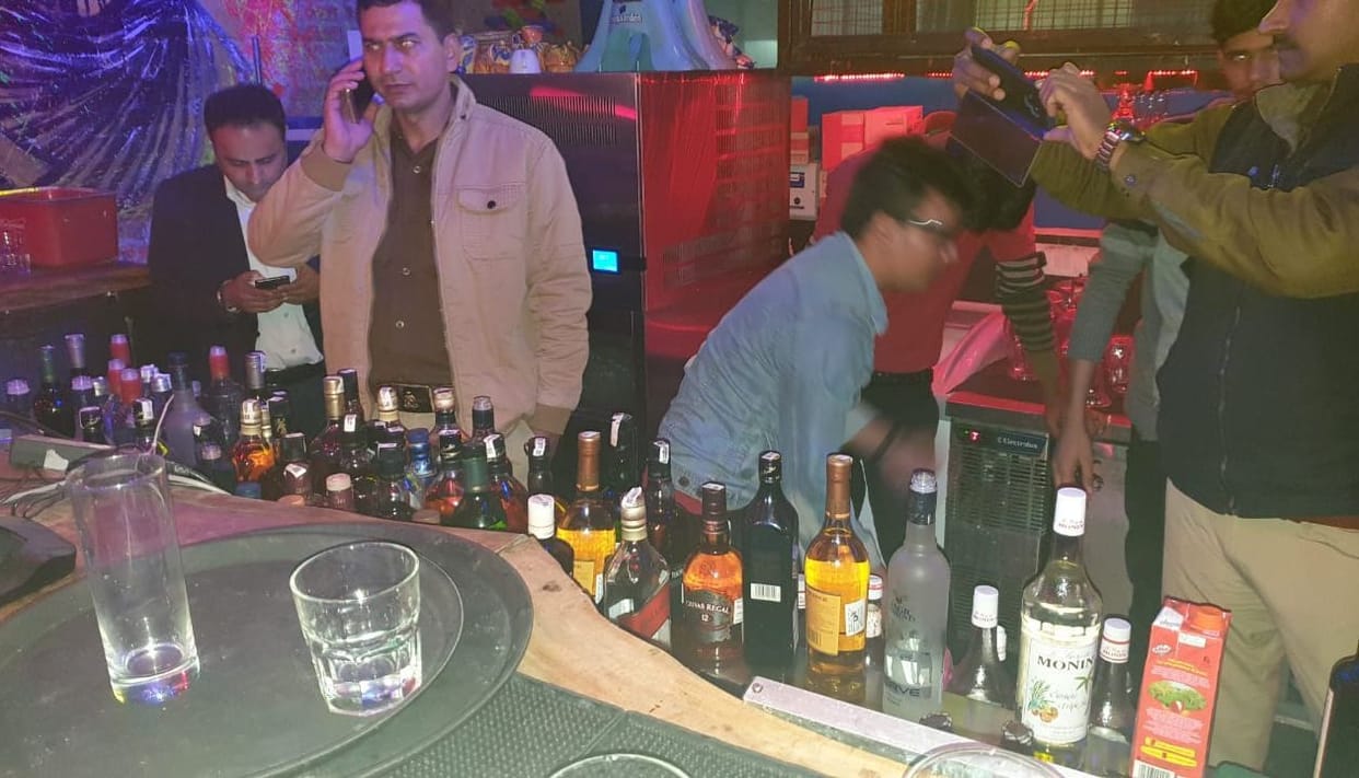 restaurante was serving liquior without license