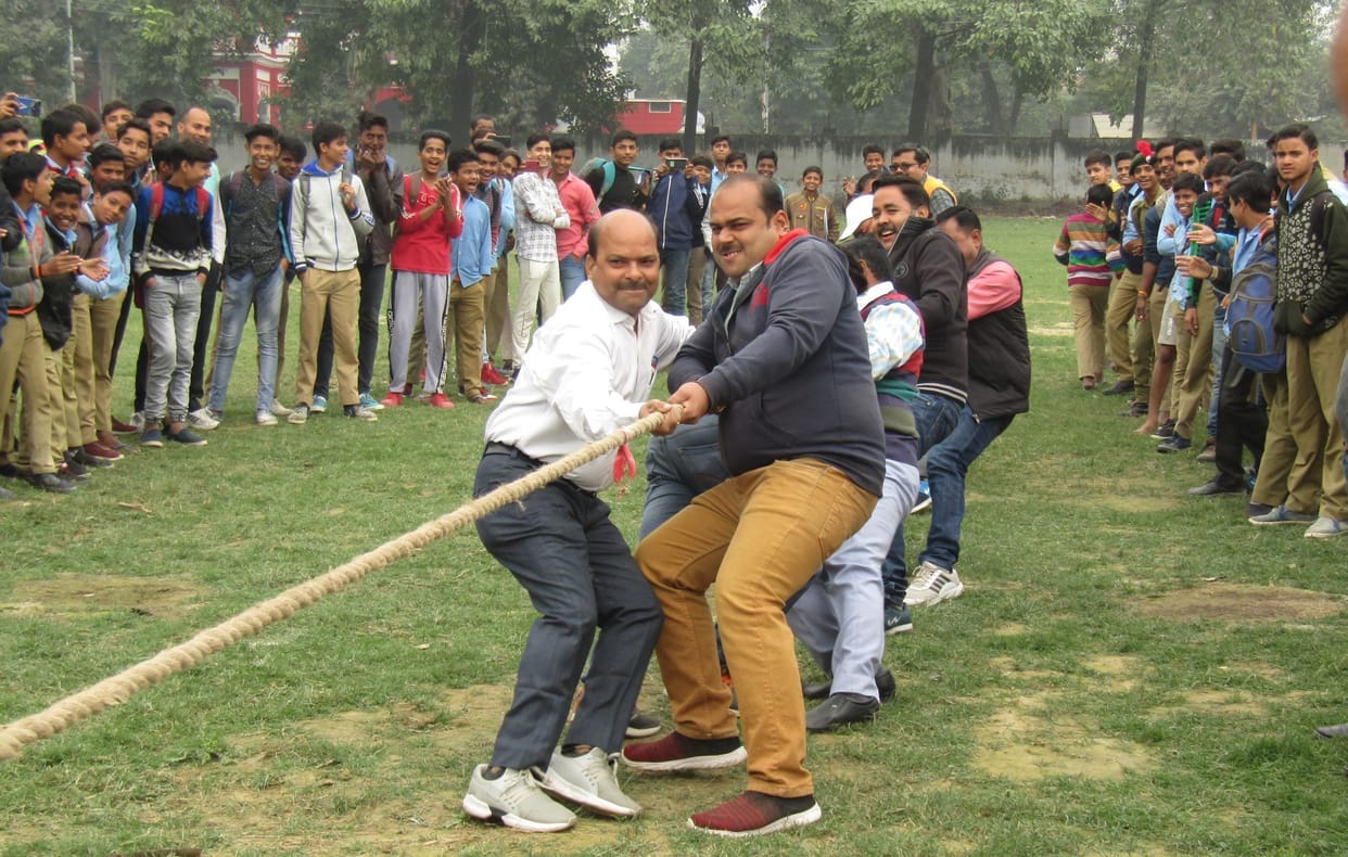 Teacher became winner in tug of war competition