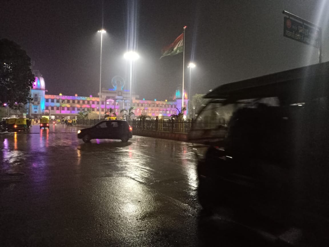 Weather took a turn, rain in the evening increased cold