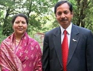 Renowned mountaineer Padmashree Anup Sah wife and wife injured in road accident