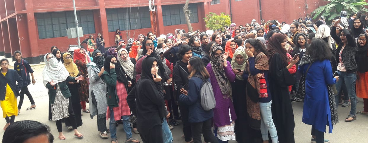 Amu Students Protest against CAB