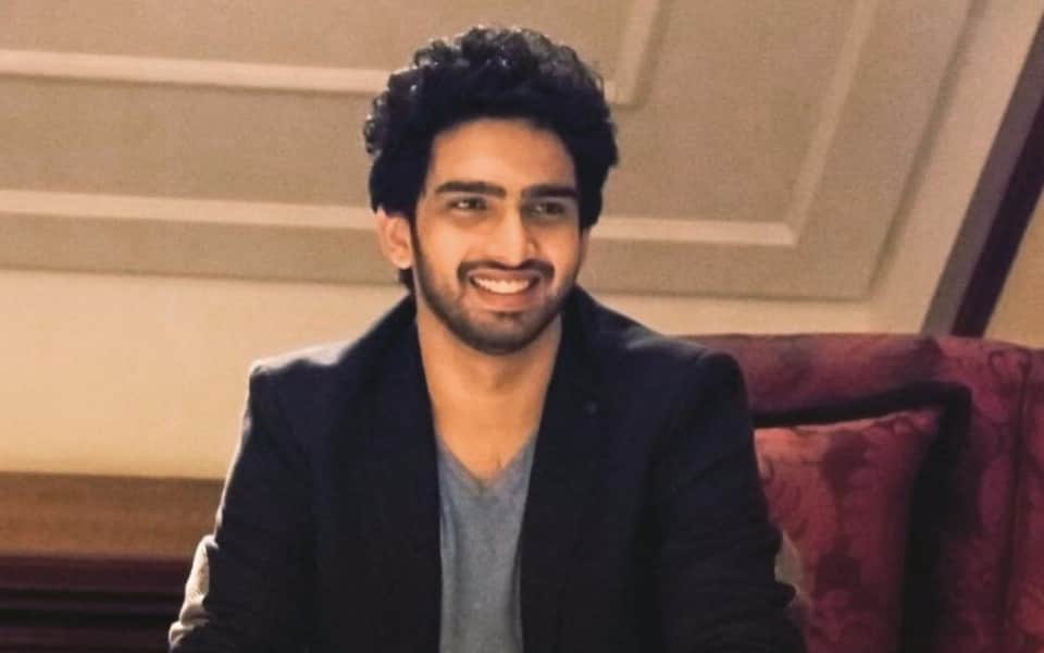 Singer Music Composer Amaal Mallik reveals Bollywood ugly secret and Support Priyanka Chopra