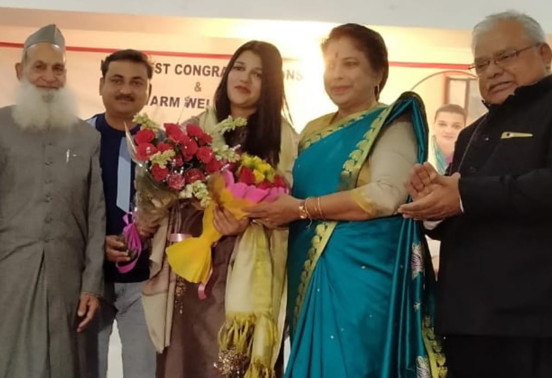 Gorakhpur muslim daughter ips ayman Jamal struggle and success life story