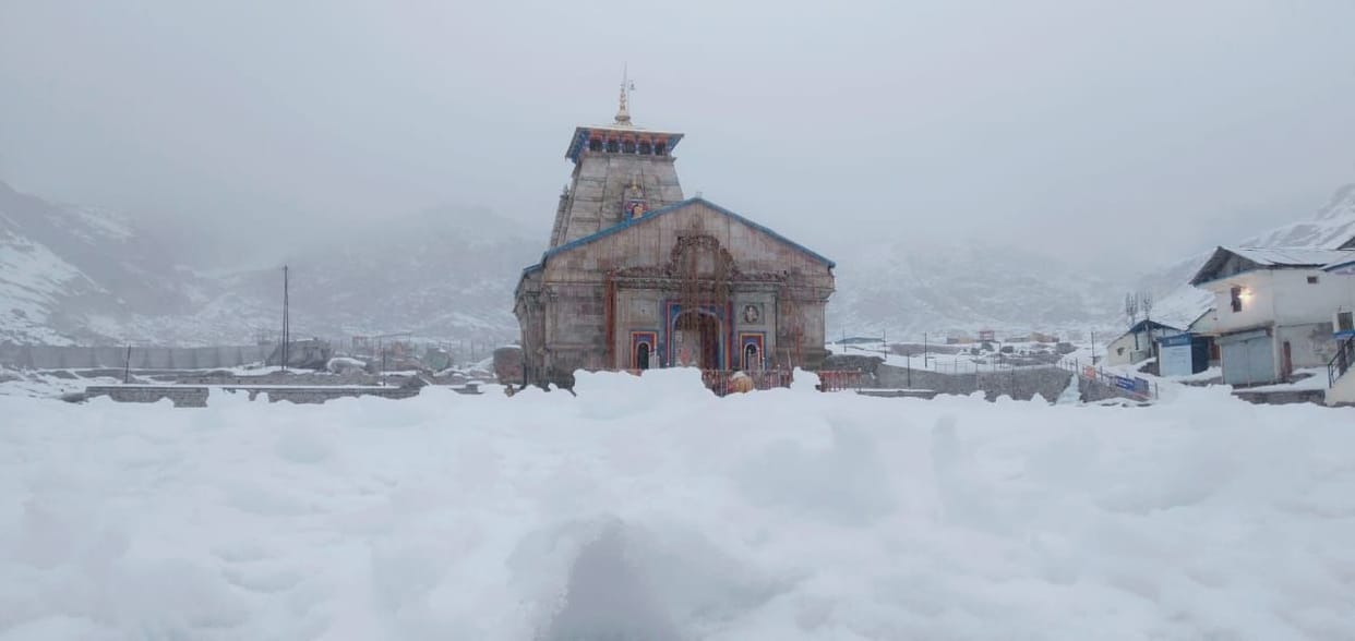 Two feet of new snow set in Kedarnath