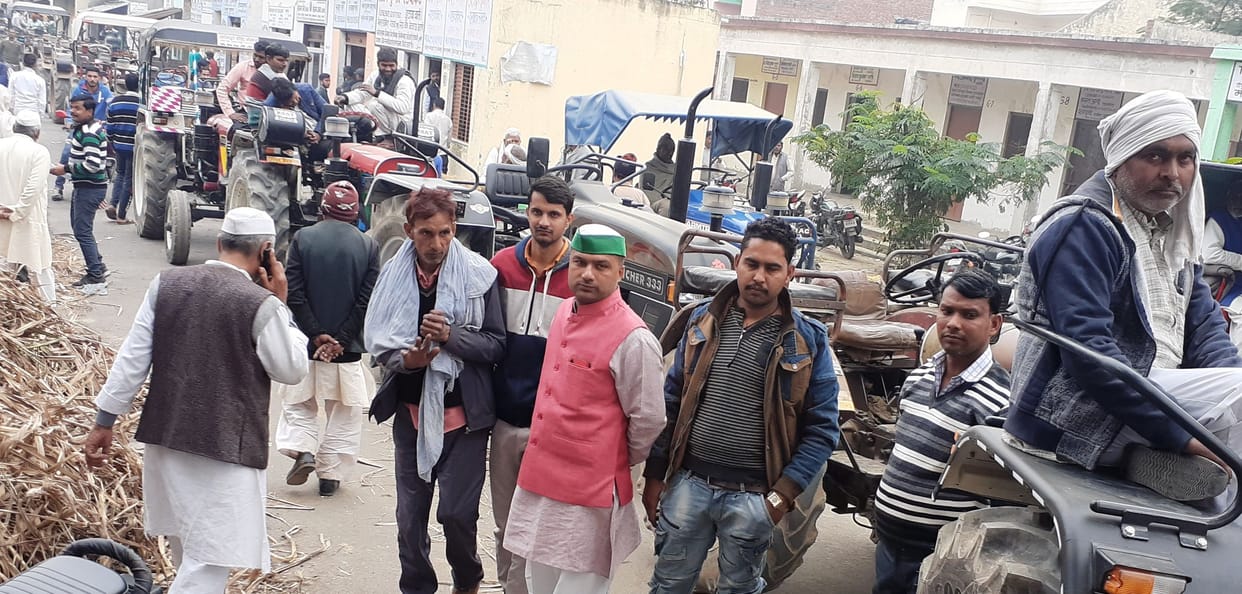Farmers picket in Budhana tehsil