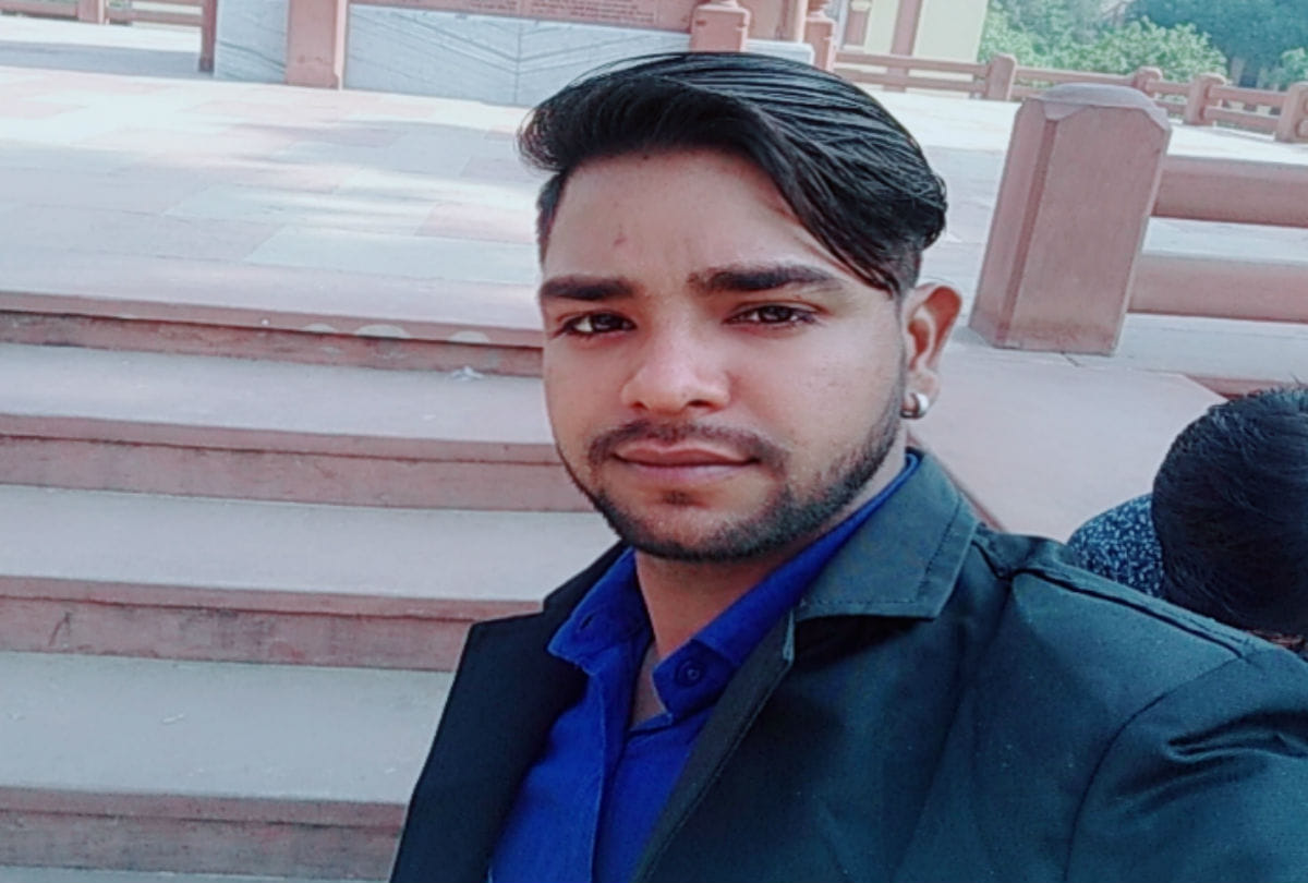 young man died in road accident in mainpuri