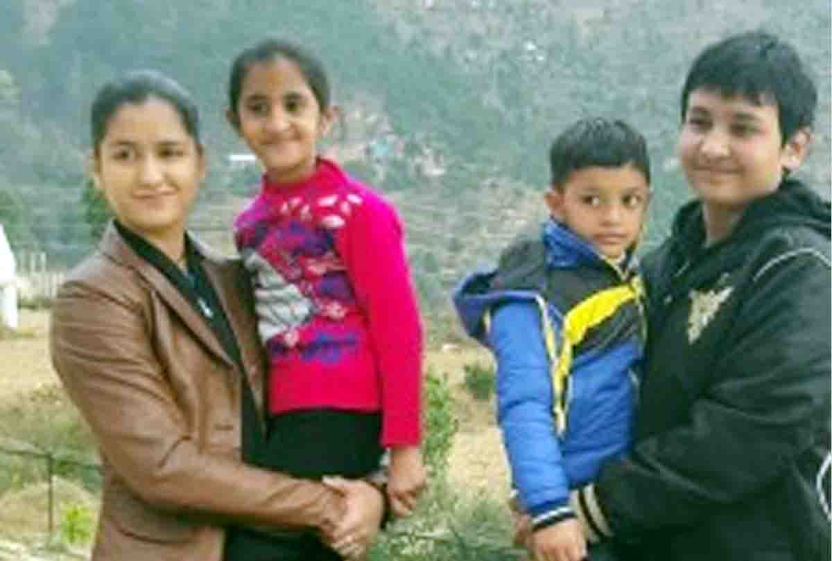 Wonder Girl Naina Jaiswal and Google Boy Agastya Jaiswal visit Mata Vaishno Devi