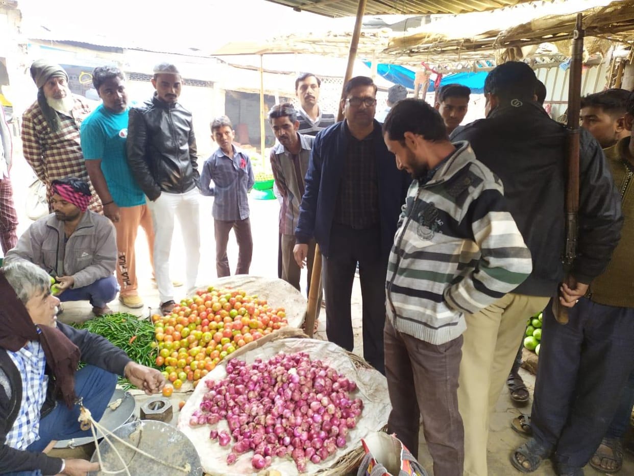 Penalty on shopkeepers who do not make stock register