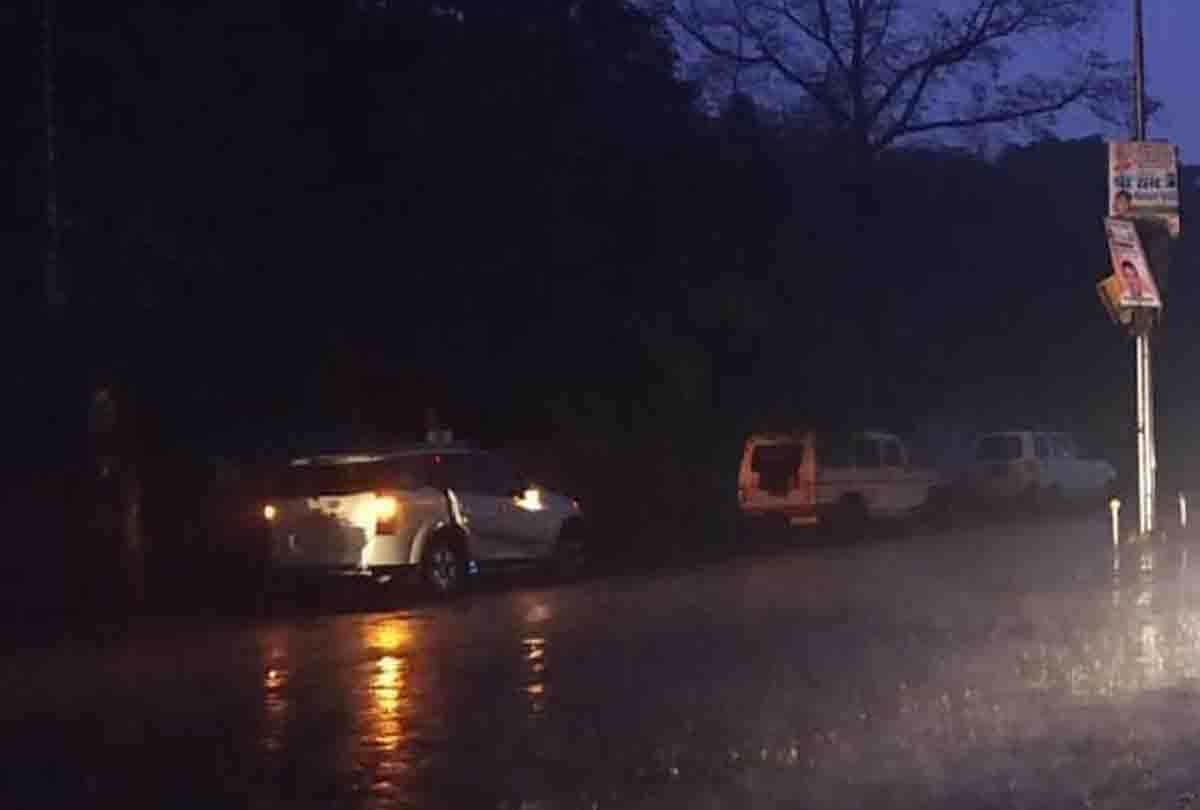 rain increased cold, one died due to lightning in Etawah