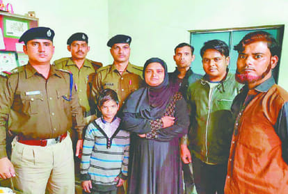 अपनी मां के साथ अरसलान