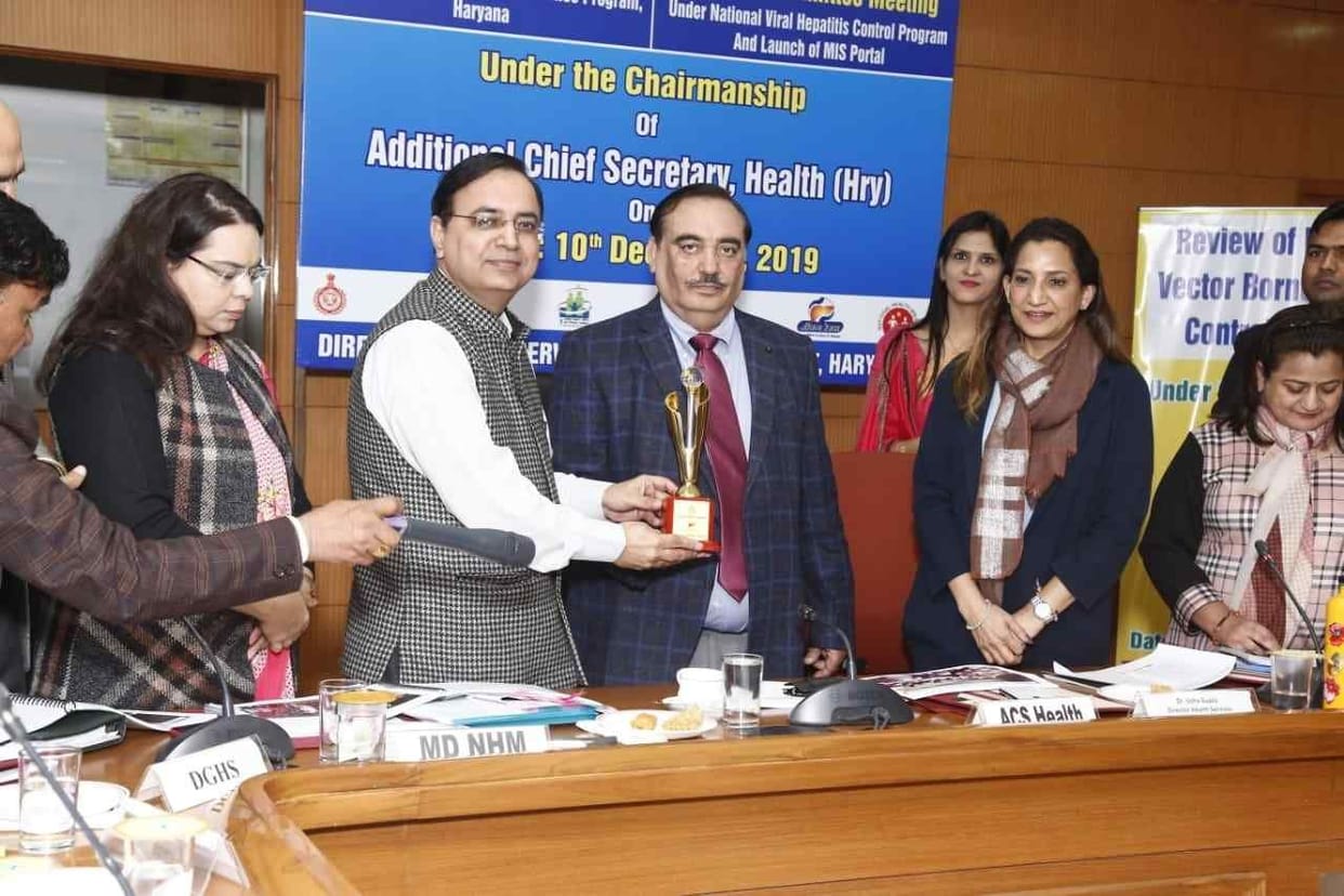 Dr. Praveen Malhotra received Achievement Award