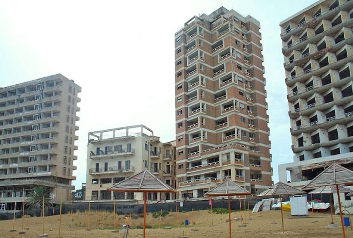 Biggest Abandoned ghost town Varosha Which was evacuated in one night