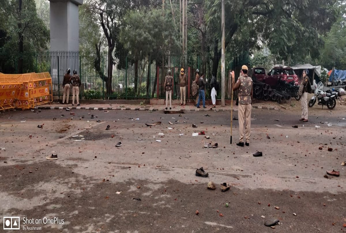 Jamia Millia Islamia Student Protest against CAB Bill in Delhi