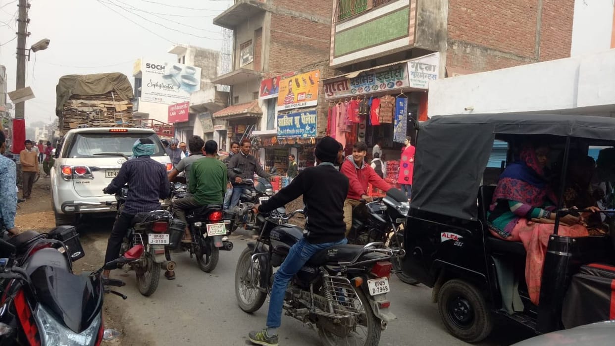 Road Jam in ramnagar market