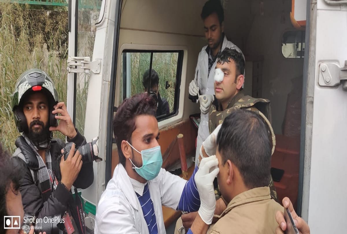 Jamia Millia Islamia Student Protest against CAB Bill in Delhi