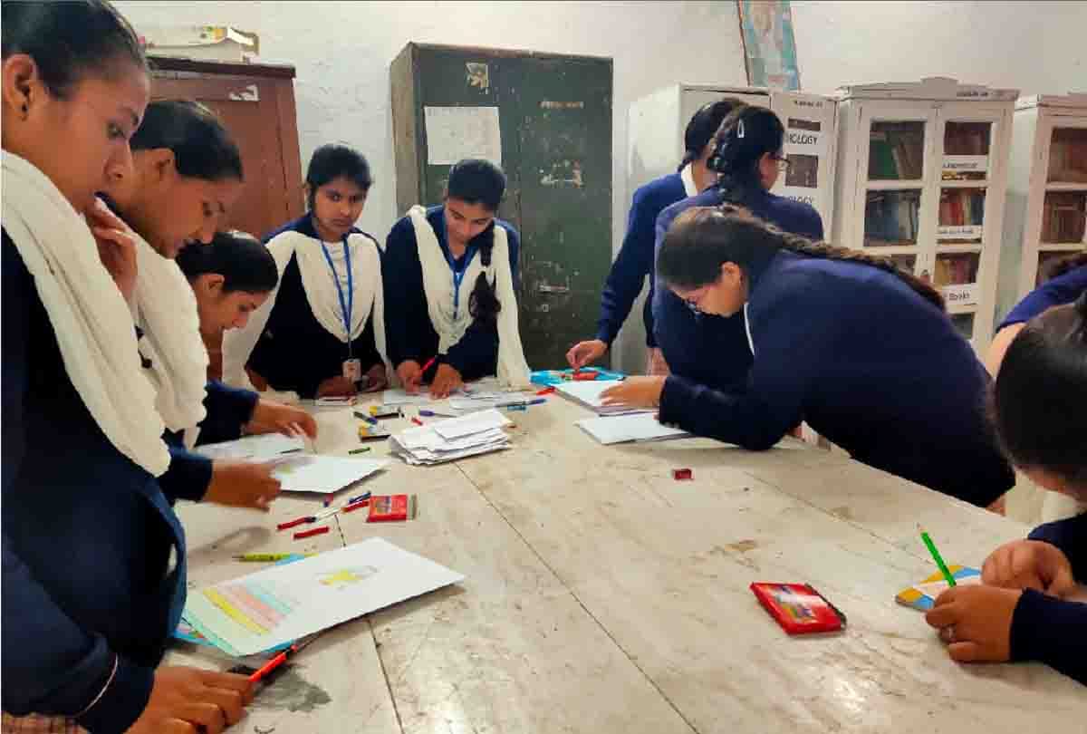 Aparajita 100 Million Smiles students gave message of women empowerment through painting