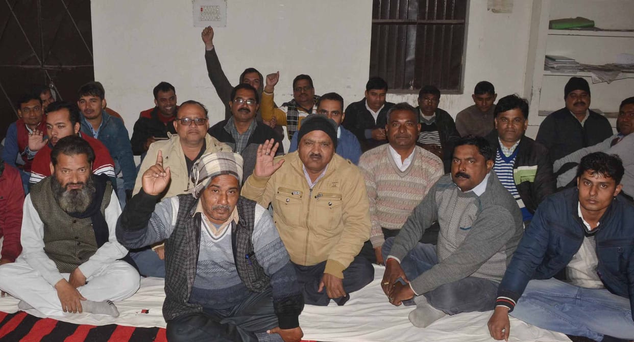 The indefinite strike of the accountants continues