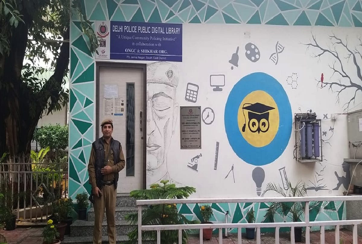 Jamia Nagar police station has more students than miscreants