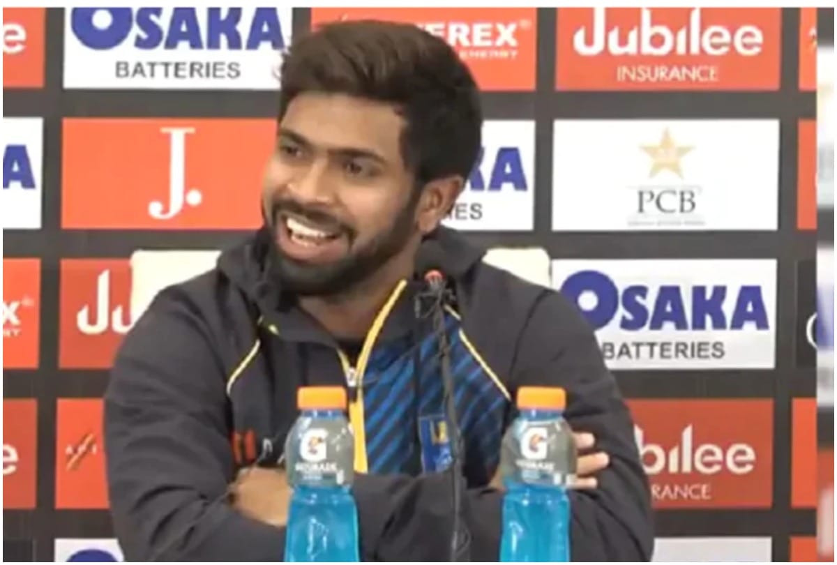 PAKvsSL I am Dickwella not de Silva Pakistani journalist left red faced by blunder Watch