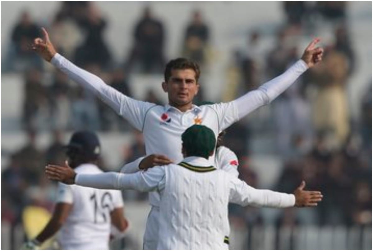 PAKvsSL I am Dickwella not de Silva Pakistani journalist left red faced by blunder Watch