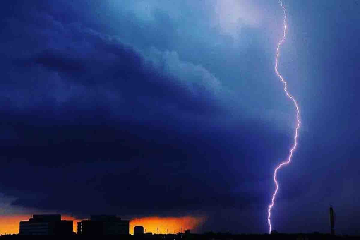 two girl child in died because of weather