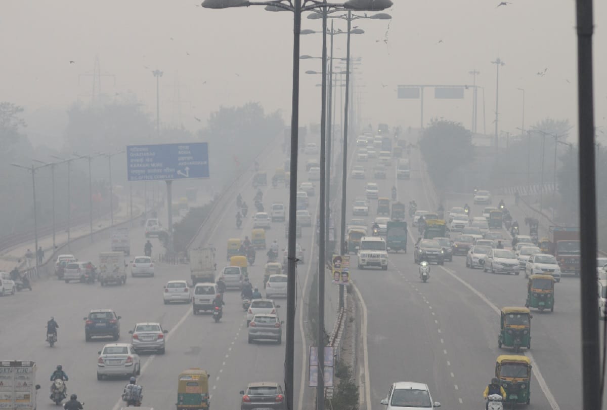 rain in Delhi-NCR pollution very bad flight cancels weather report