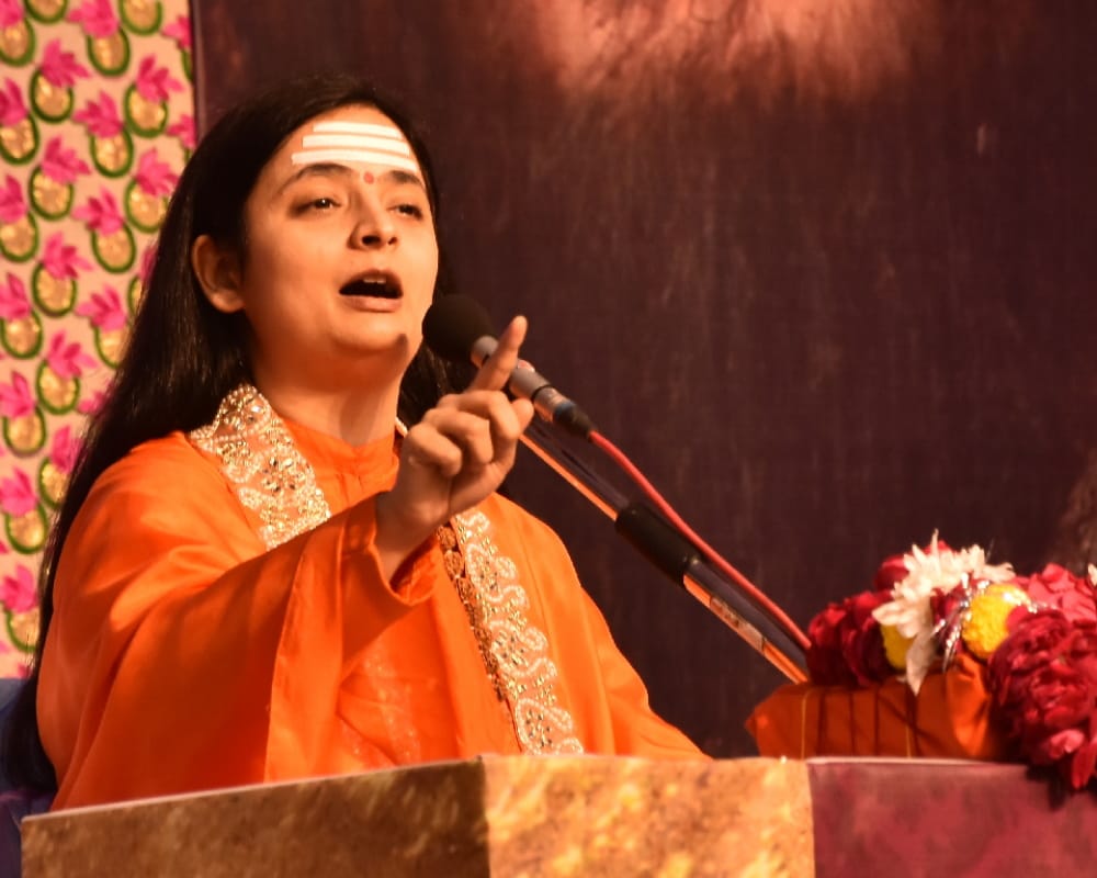 divya jyoti jagriti sansthan sadhvi aastha bharti bhagwat katha sixth day at champa park gorakhpur