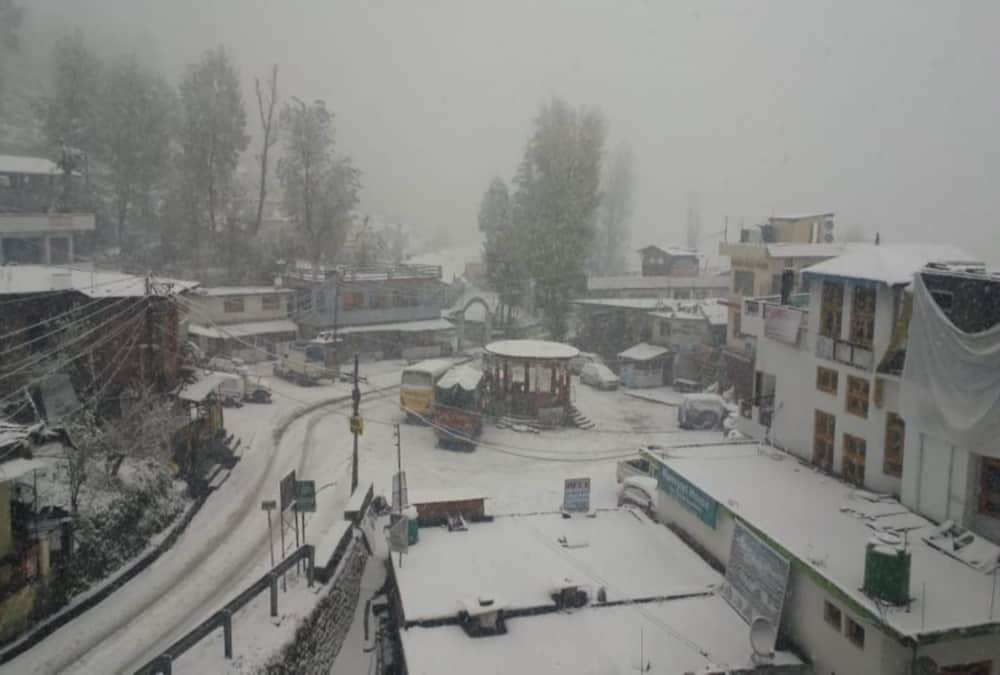 Snowfall in Uttarakhand All tourist Destination see Awesome Visuals