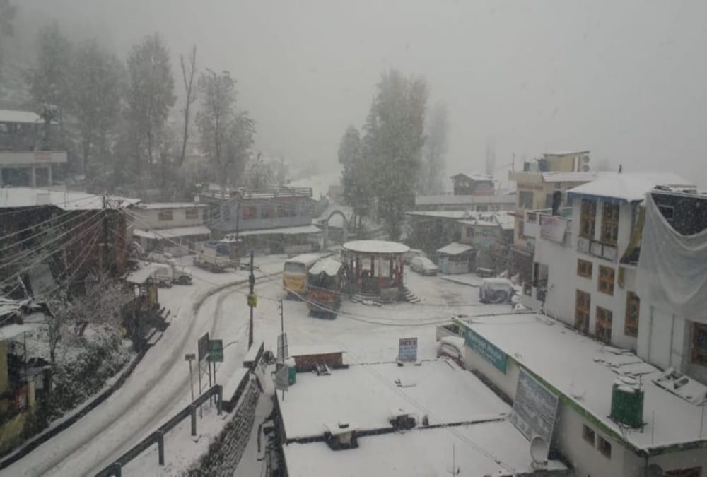 Snowfall in Uttarakhand All tourist Destination see Awesome Visuals