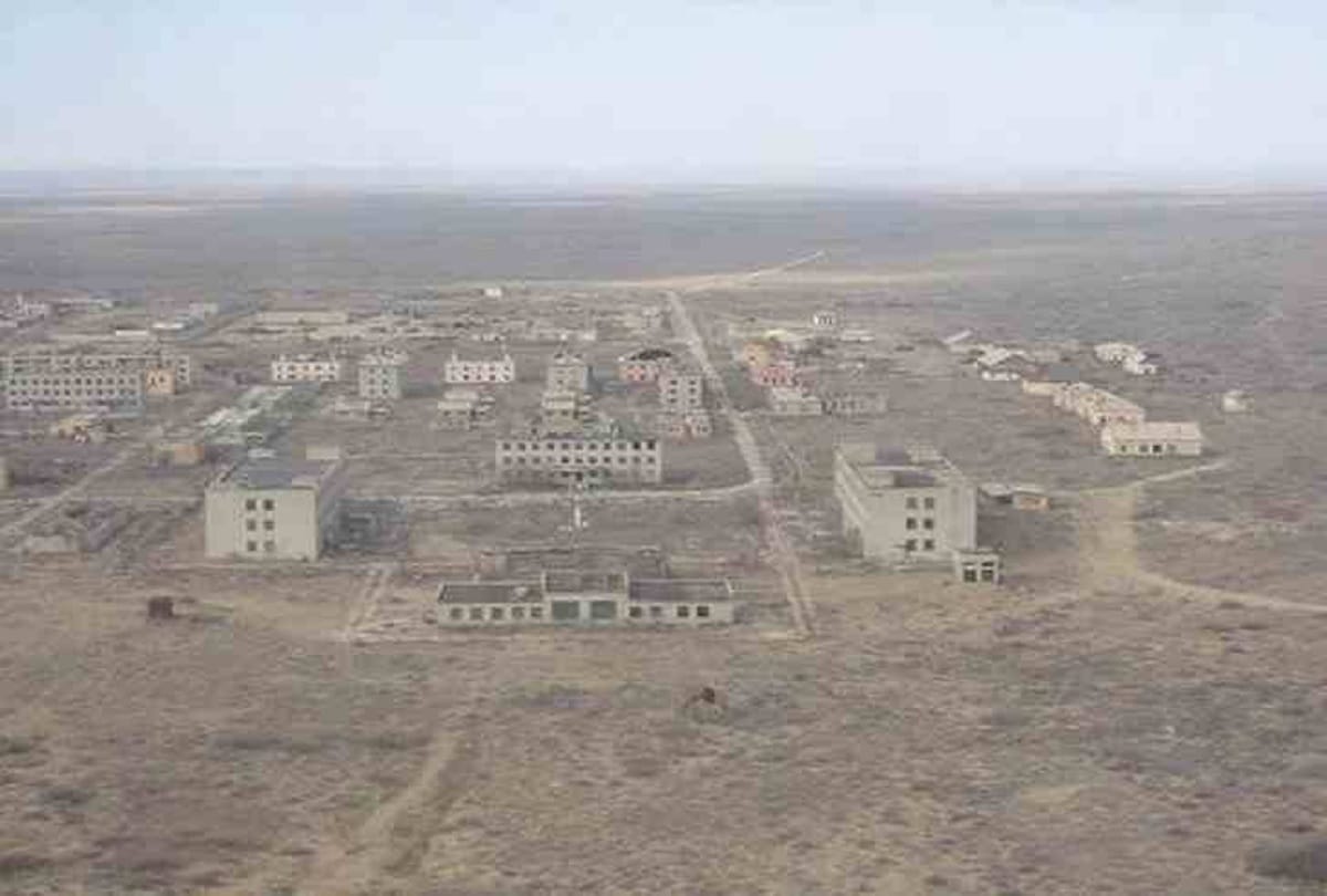 worlds most dangerous island vozrozhdeniya surrounded by poisonous desert