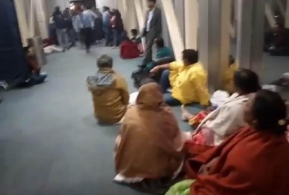 bike rider died in an accident, protest in lucknow