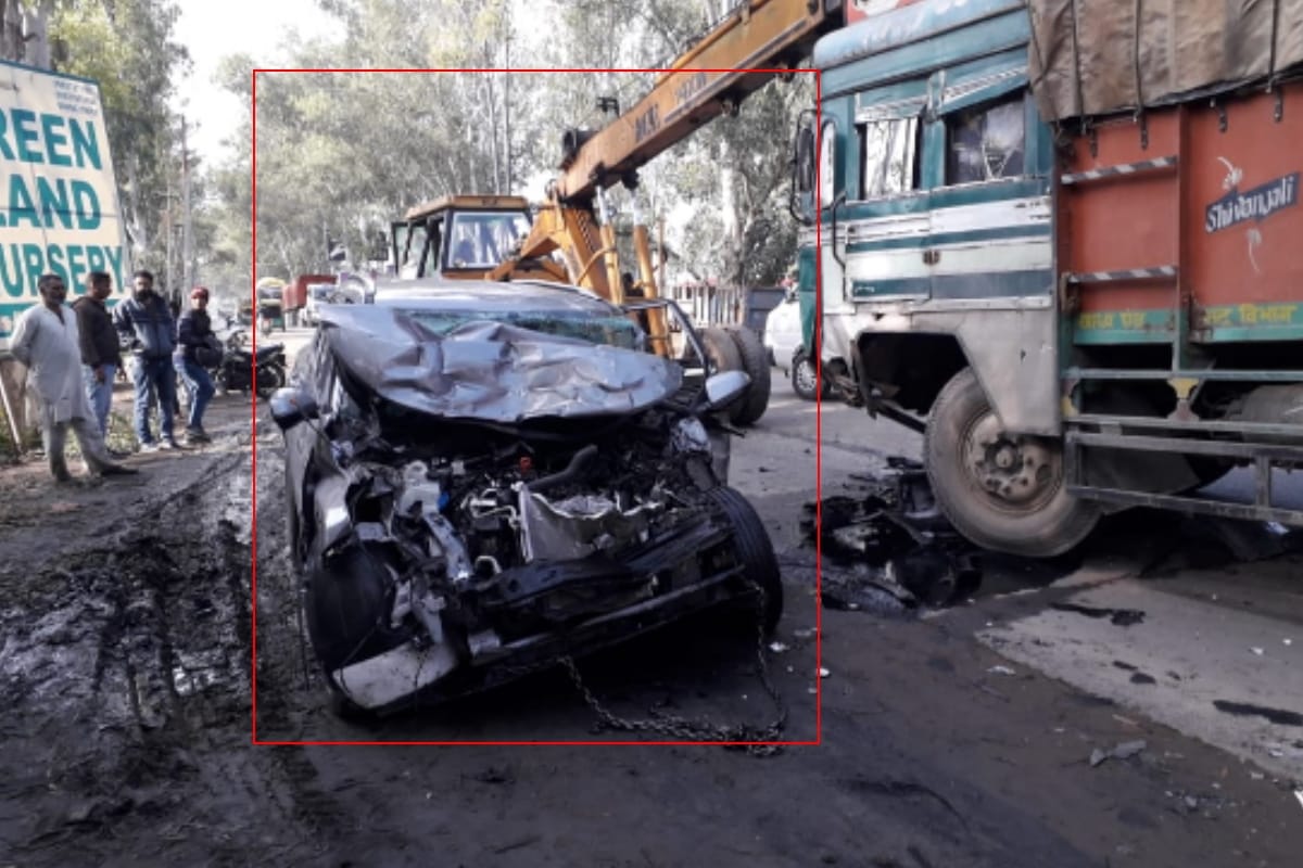 High speed car entered into truck in saharanpur, Businessman died, one injured