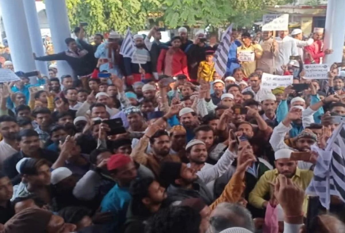 Mischievous elements can spoil the atmosphere of UP by joining the crowd