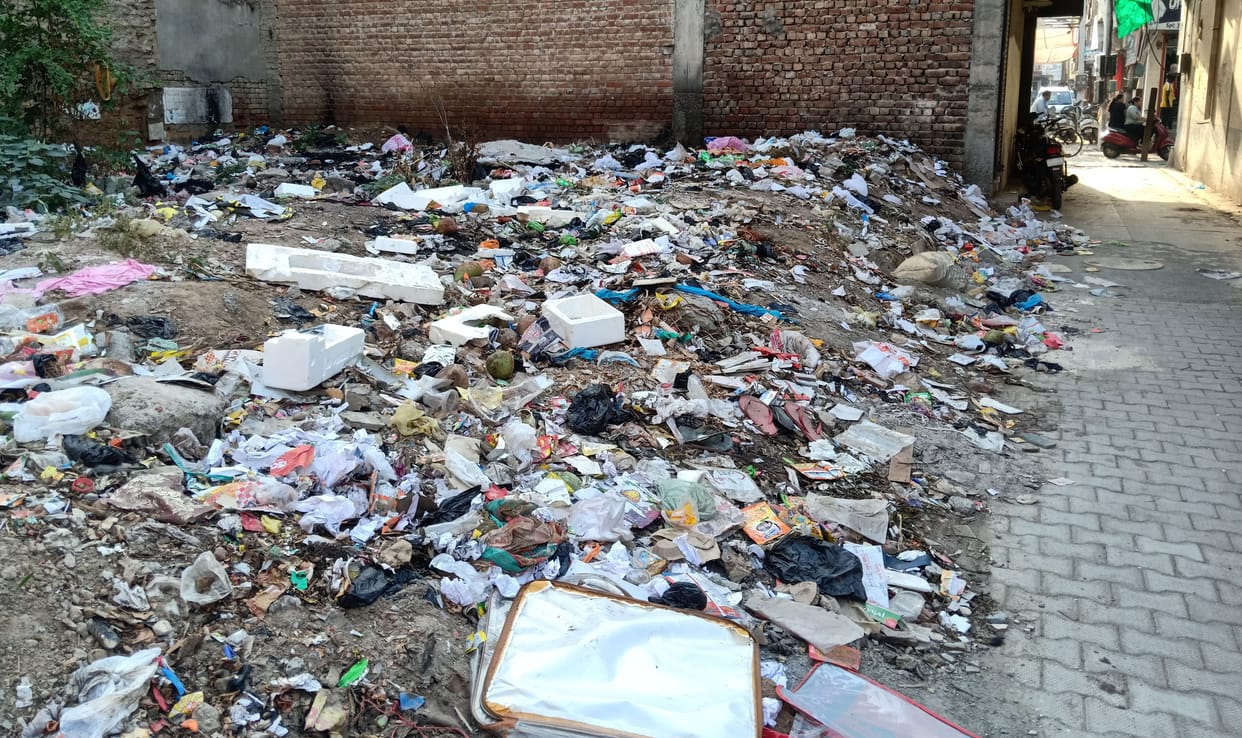 workers warning of strike from tomorrow, Sweeper on the path of collision again, clean, fatehabad