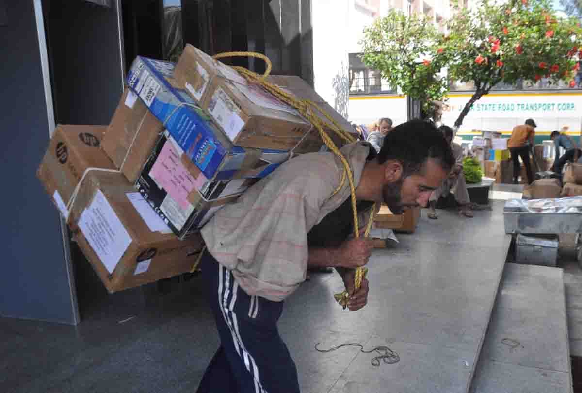 darbar move system cost paid by governmet shifting of offices of administration from Jammu to Srinagar