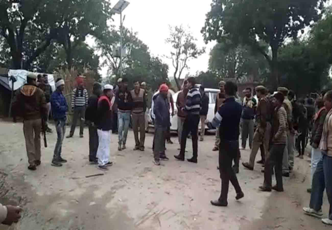 misdeed with girl and burnt alive in fatehpur