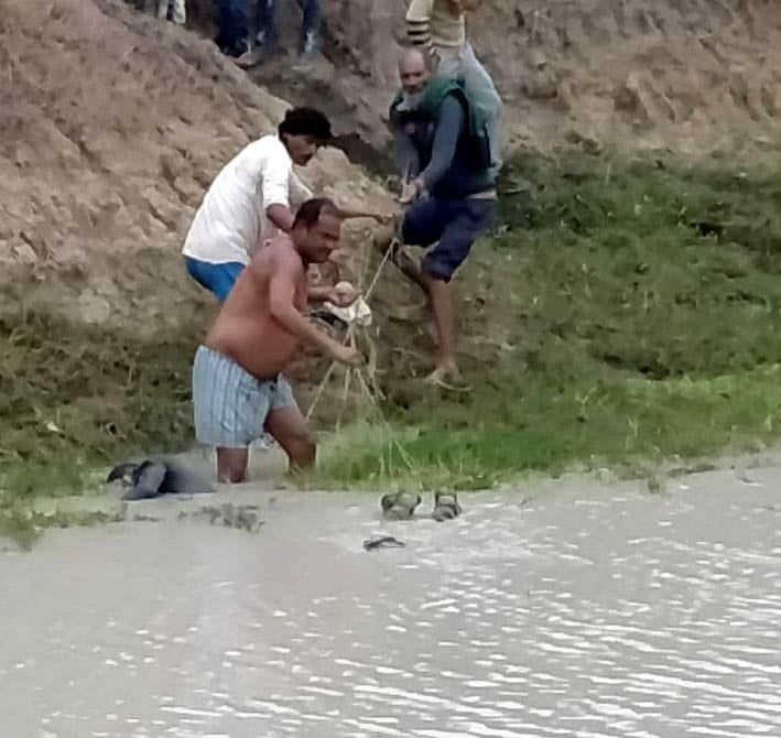 chaar din se laapata bhaiyon ka shav taalaab mein mila