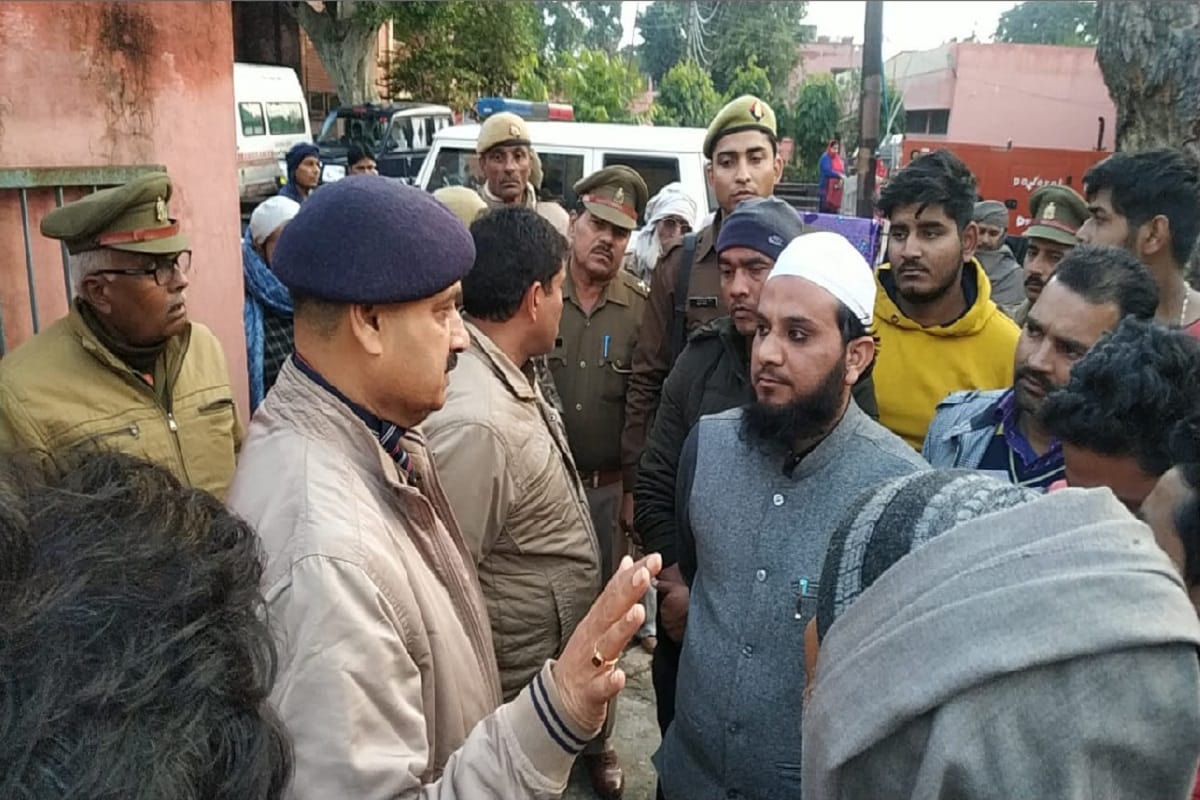 Two Maulvi have died in road accident in Muzaffarnagar