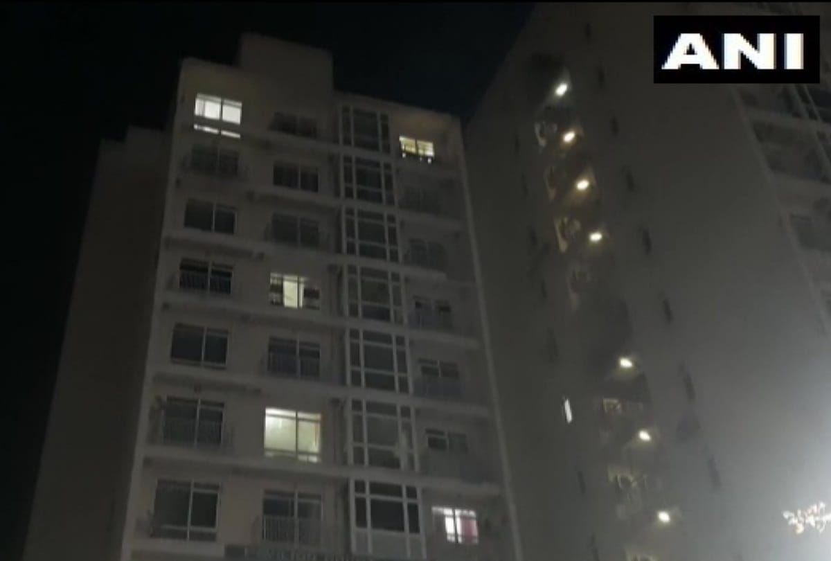 Woman jumps from hospital before son's covid 19 report arrives in Pune