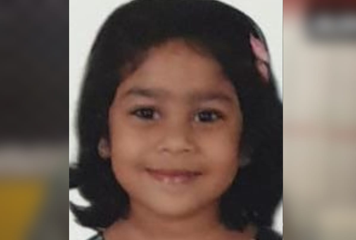 Noida man jumps in front of metro then wife commits suicide with daughter read saddening story