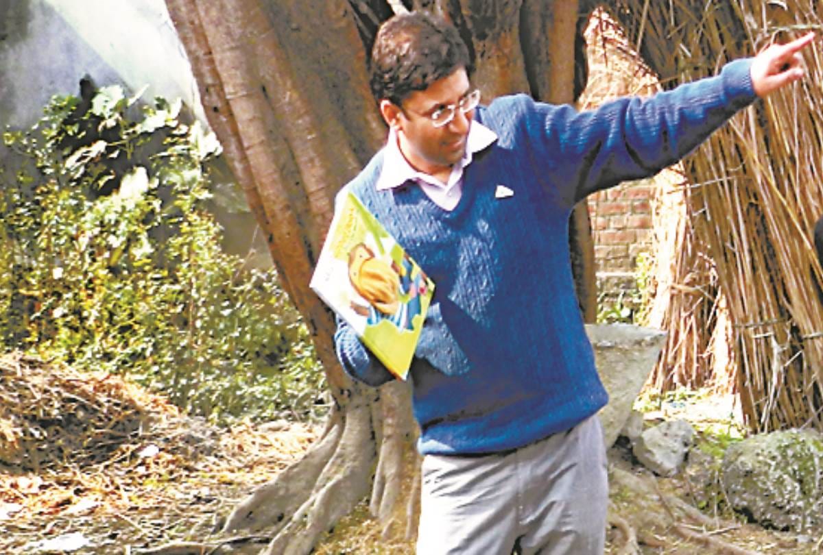 special story on social workers in lucknow
