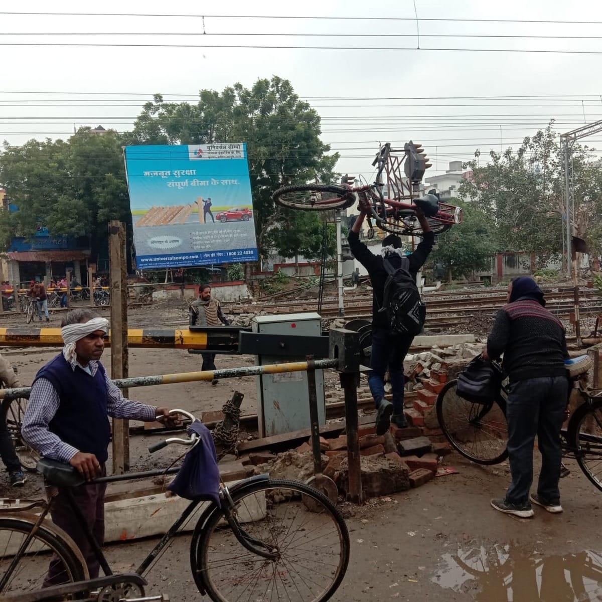 Railway gate located in Manduwadih vegetable market of Varanasi closed