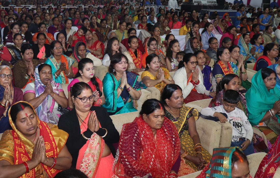 divya jyoti jagriti sansthan sadhvi aastha bharti bhagwat katha last day at champa park gorakhpur