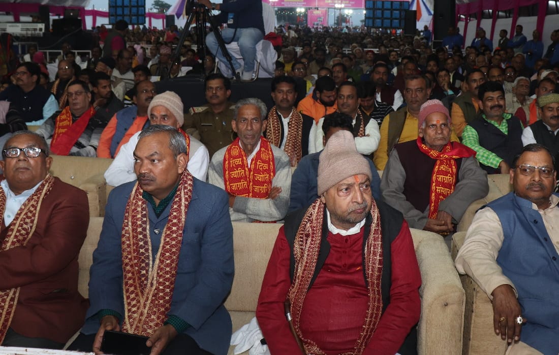 divya jyoti jagriti sansthan sadhvi aastha bharti bhagwat katha last day at champa park gorakhpur