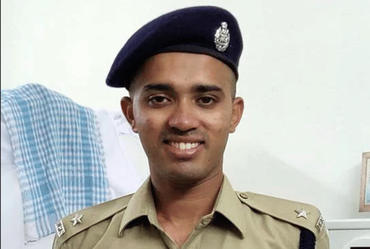 know about 22 year old hasan safin youngest ips officer in the country